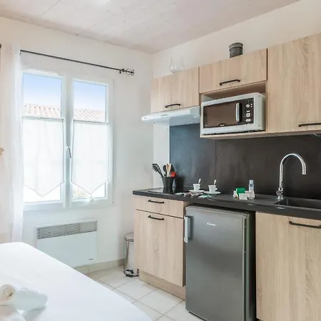 Nice Studio With Veranda Nearby The Beach In La Flotte - Welkeys Extérieur photo