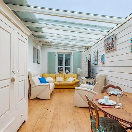Nice Studio With Veranda Nearby The Beach In La Flotte - Welkeys Extérieur photo